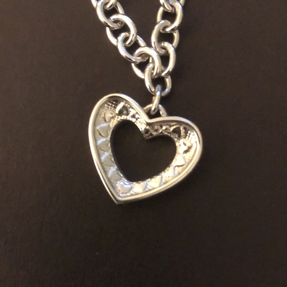 ‼️SOLD‼️ SWAROVSKI chain link bracelet with open heart surrounded by crystals. - Picture 5 of 7